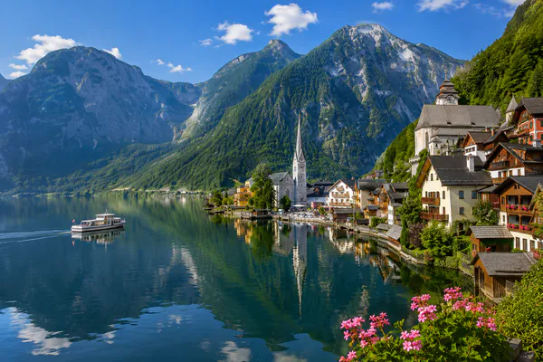 Urlaub in Oberösterreich mit See und Alpenpanorama